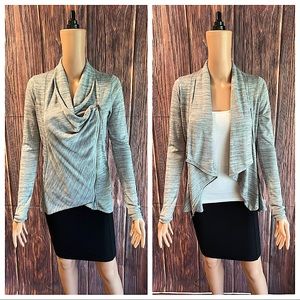 Hollister size small light gray boho stretch flowy jacket with zipper